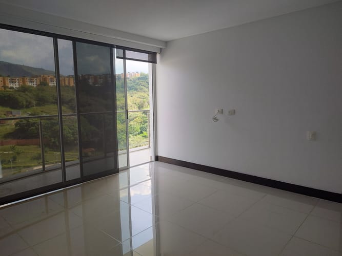 Apartamento de 4 alcobas en venta en Aguacatal, Cali, 200 m² · foto 21 de 24