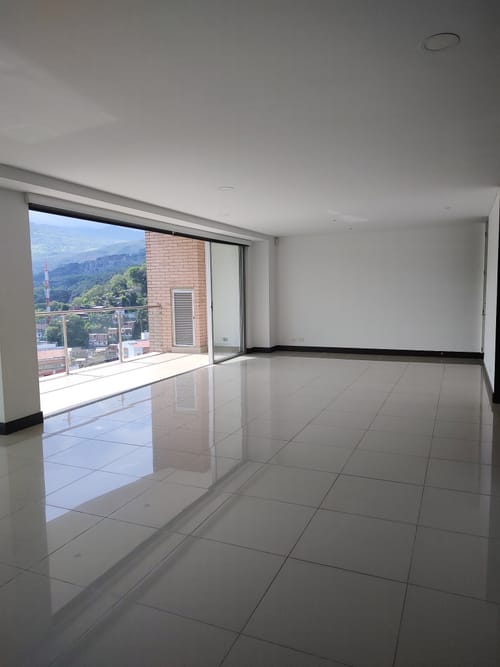 Apartamento de 4 alcobas en venta en Aguacatal, Cali, 200 m² · foto 22 de 24