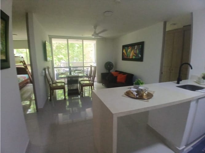 Apartamento de 3 alcobas en venta en Ricaurte, 70 m² · foto 2 de 24