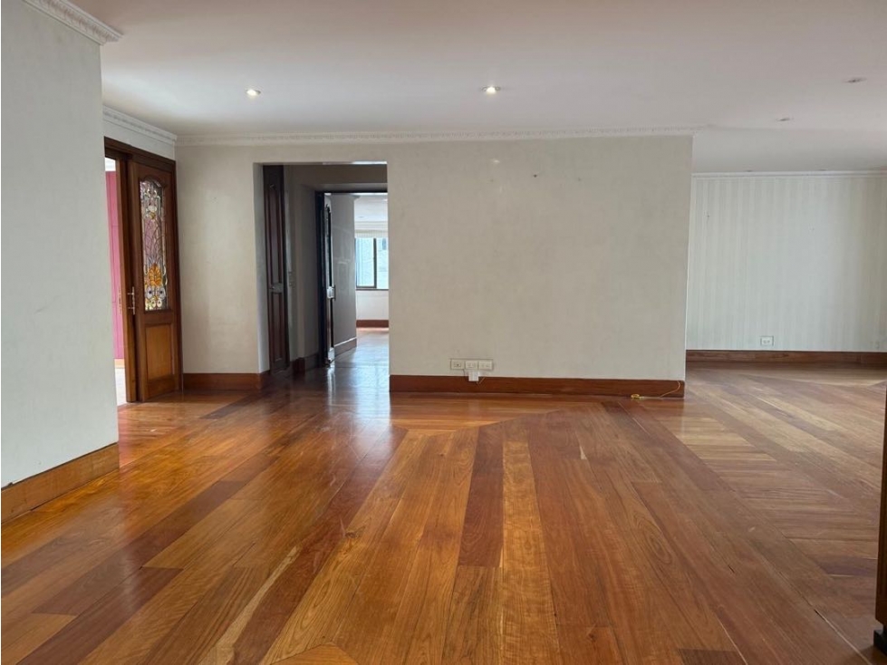 Apartamento en venta en El Nogal, Bogotá · foto 3 de 17