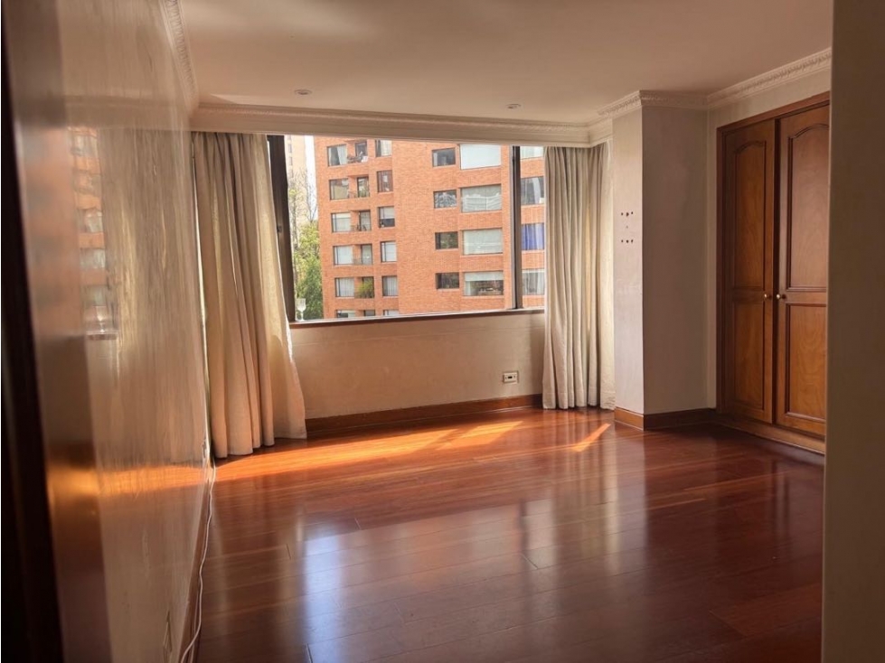 Apartamento en venta en El Nogal, Bogotá · foto 10 de 17