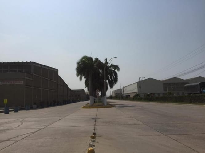 Bodega en arriendo en Cordialidad, Barranquilla, 911 m² · foto 2 de 17