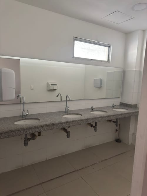 Bodega en arriendo en Cordialidad, Barranquilla, 911 m² · foto 6 de 17