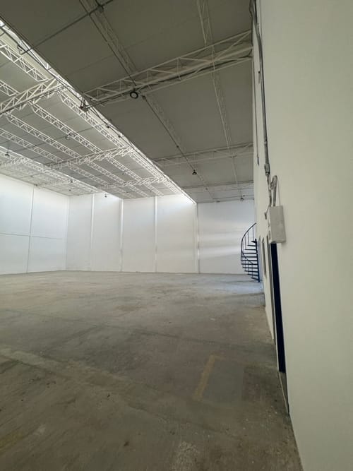 Bodega en arriendo en Cordialidad, Barranquilla, 911 m² · foto 9 de 17
