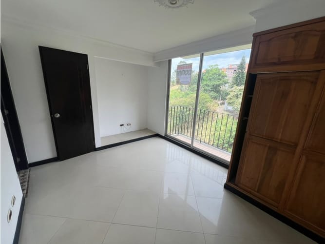 Apartamento de 2 alcobas en arriendo en Vía Las Palmas, Medellín, 76 m² · foto 13 de 20