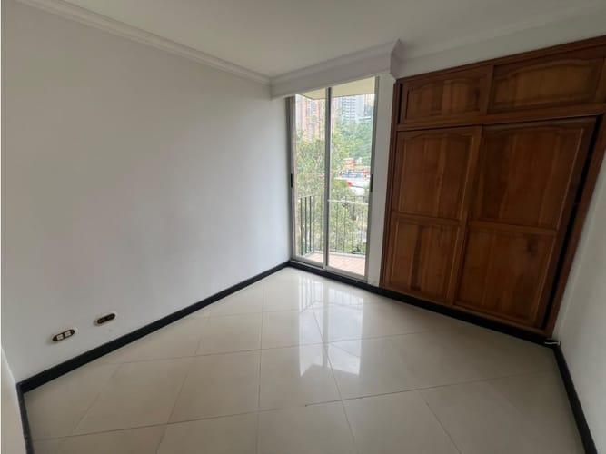 Apartamento de 2 alcobas en arriendo en Vía Las Palmas, Medellín, 76 m² · foto 16 de 20
