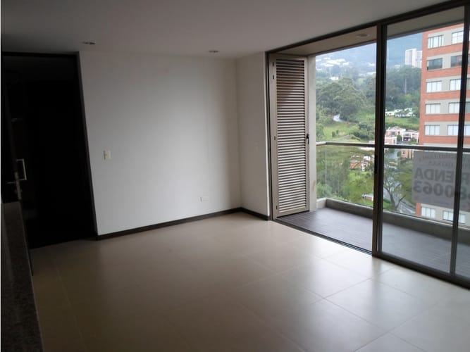 Apartamento de 3 alcobas en arriendo en Vía Las Palmas, Medellín, 86 m² · foto 2 de 20