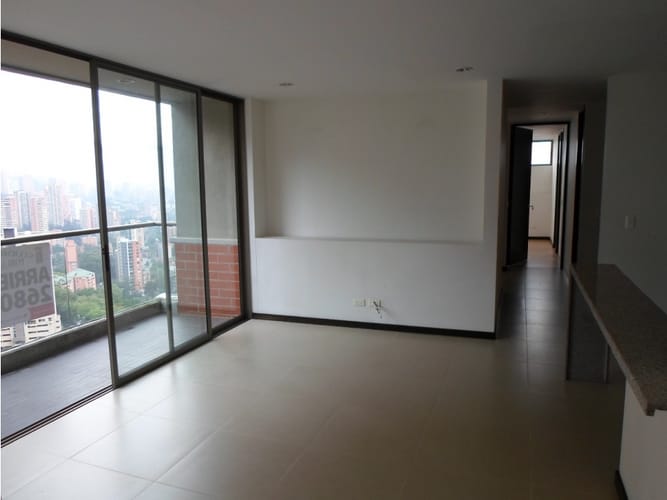 Apartamento de 3 alcobas en arriendo en Vía Las Palmas, Medellín, 86 m² · foto 3 de 20