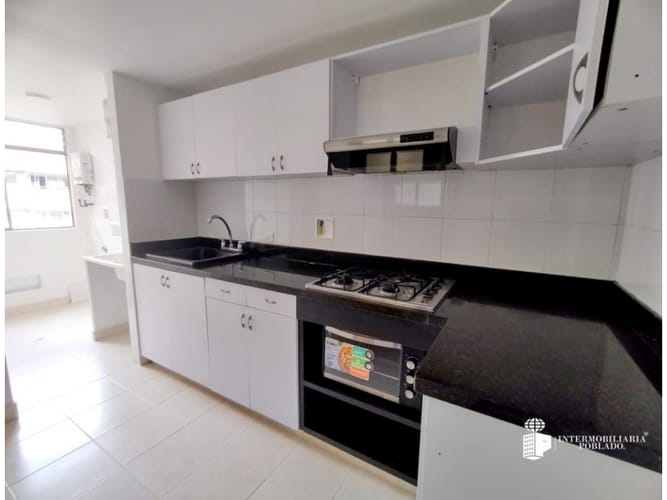 Apartamento de 3 alcobas en arriendo en Vizcaya, Medellín, 100 m² · foto 8 de 23