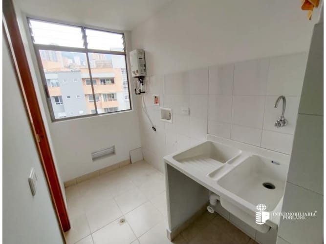 Apartamento de 3 alcobas en arriendo en Vizcaya, Medellín, 100 m² · foto 10 de 23
