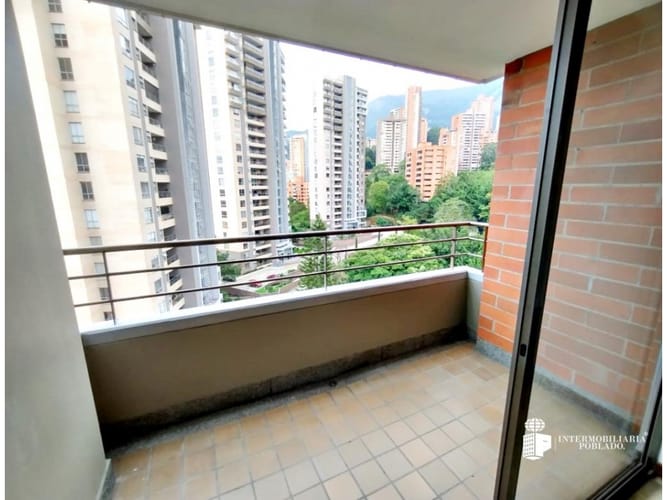 Apartamento de 3 alcobas en arriendo en Vizcaya, Medellín, 100 m² · foto 12 de 23