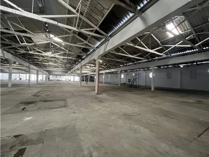 Bodega en arriendo en Zona Industrial No. 1, Itagüí, 2400 m² · foto 15 de 15
