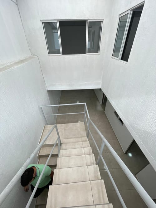 Casa de 5 alcobas en venta en San Alonso, Bucaramanga, 380 m² · foto 4 de 23