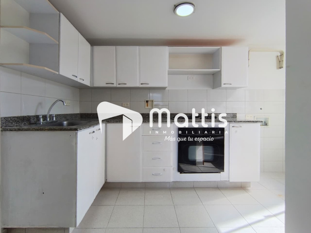 Apartamento en arriendo en El Portal, Envigado · foto 5 de 11
