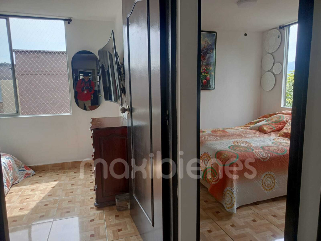 Apartamento en venta en Suramérica, La Estrella · foto 8 de 16