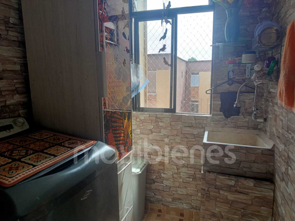 Apartamento en venta en Suramérica, La Estrella · foto 14 de 16