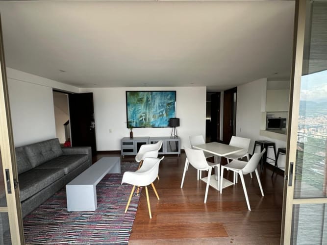 Apartamento de 1 alcoba en arriendo en San Lucas, Medellín, 95 m² · foto 4 de 17