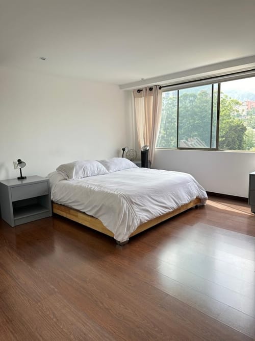 Apartamento de 1 alcoba en arriendo en San Lucas, Medellín, 95 m² · foto 7 de 17