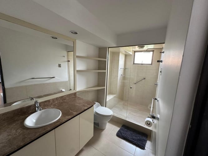 Apartamento de 1 alcoba en arriendo en San Lucas, Medellín, 95 m² · foto 13 de 17