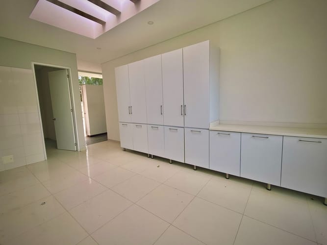 Casa de 6 alcobas en venta en Gratamira, Sopó, 390 m² · foto 3 de 24