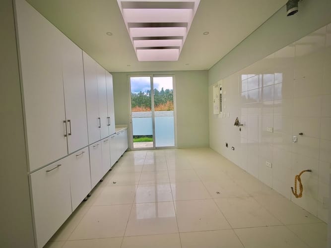 Casa de 6 alcobas en venta en Gratamira, Sopó, 390 m² · foto 4 de 24