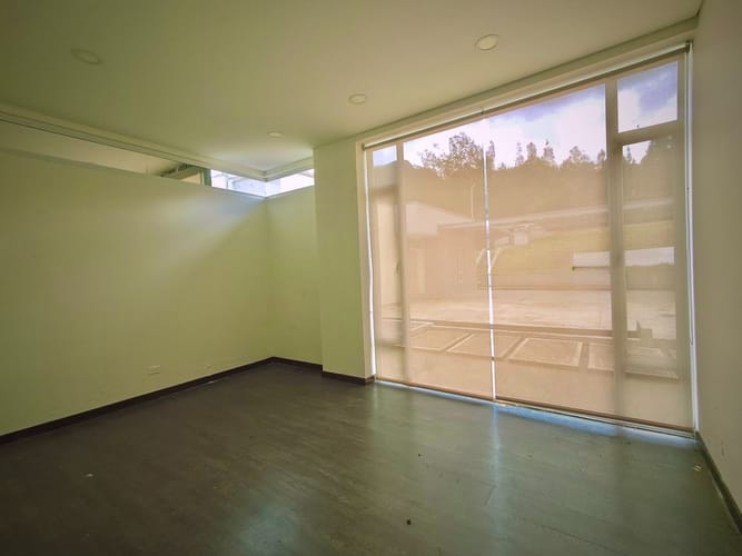 Casa de 6 alcobas en venta en Gratamira, Sopó, 390 m² · foto 13 de 24
