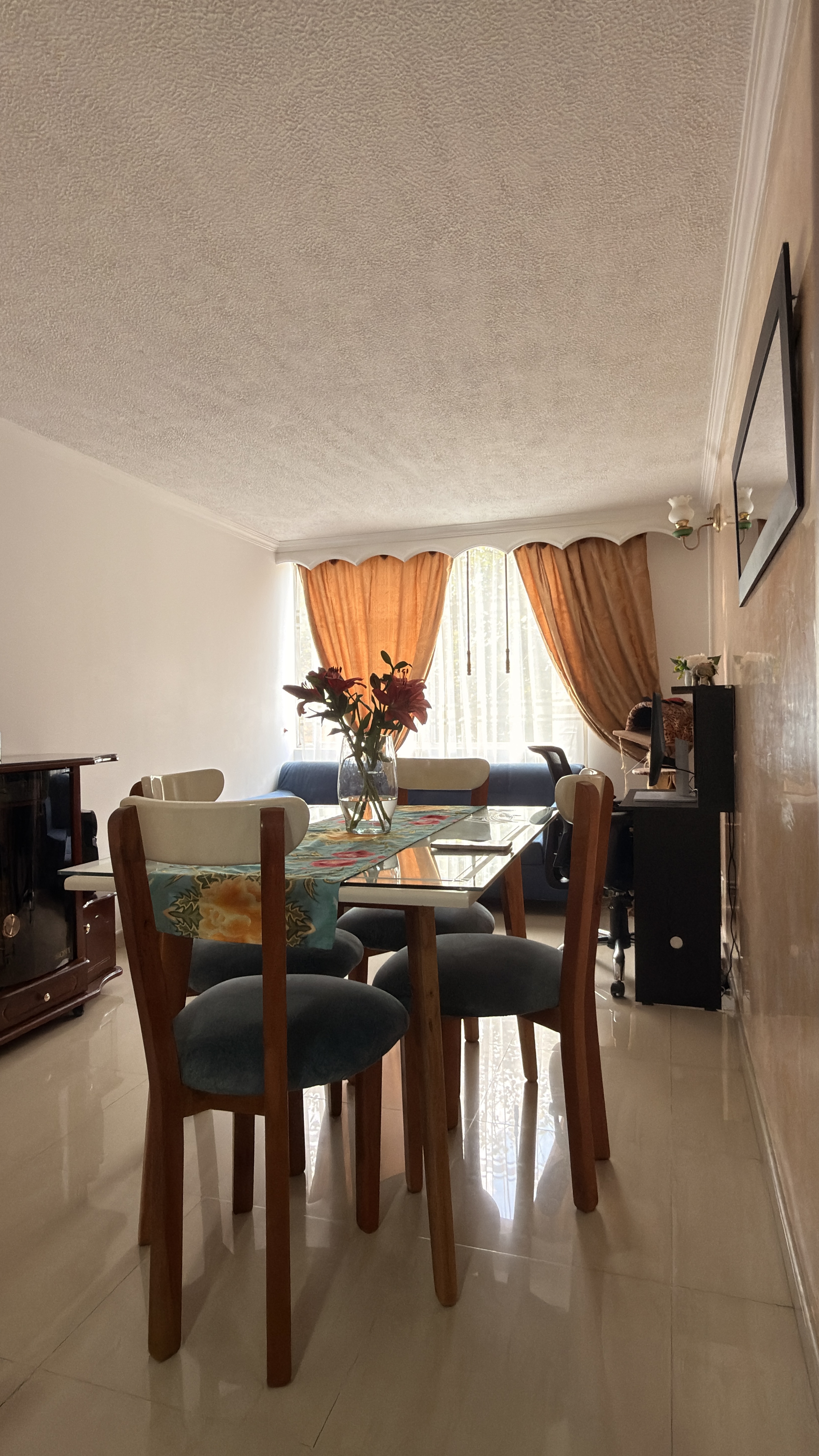 Apartamento en venta en Lago Timiza, Bogotá · foto 2 de 22