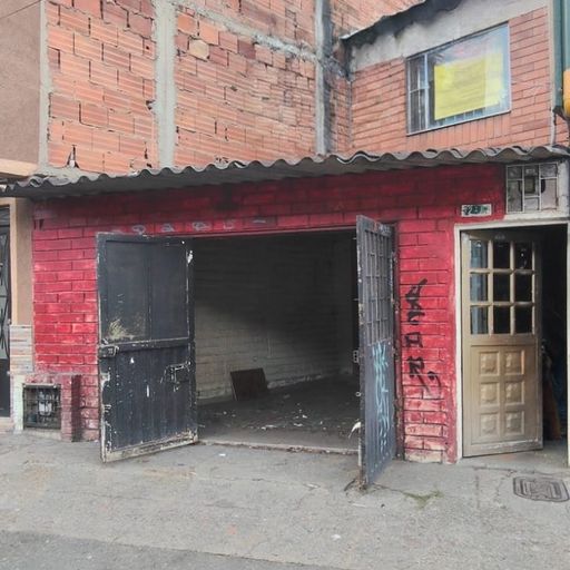 Casa en venta en Lago Timiza, Bogotá · foto 2 de 16