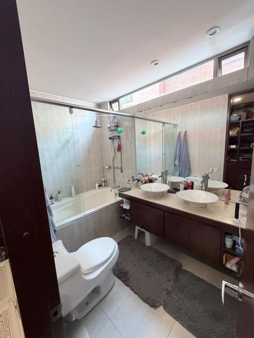 Apartaestudio en venta en Chicó Navarra, Bogotá, 71 m² · foto 5 de 24