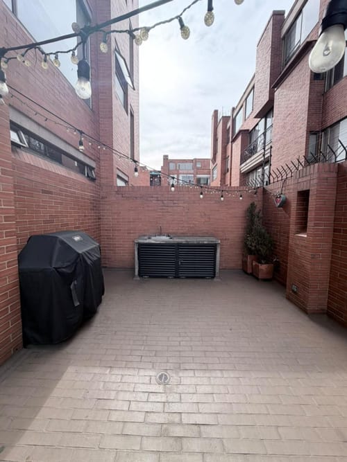 Apartaestudio en venta en Chicó Navarra, Bogotá, 71 m² · foto 10 de 24