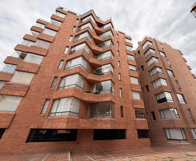Apartamento en venta en Colina Campestre, Bogotá · foto 2 de 24