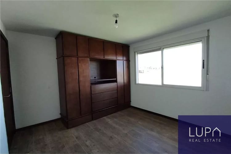 Casa en alquiler de 4 dormitorios c/ cochera en Barrio Colinas De Carrasco · Foto 8