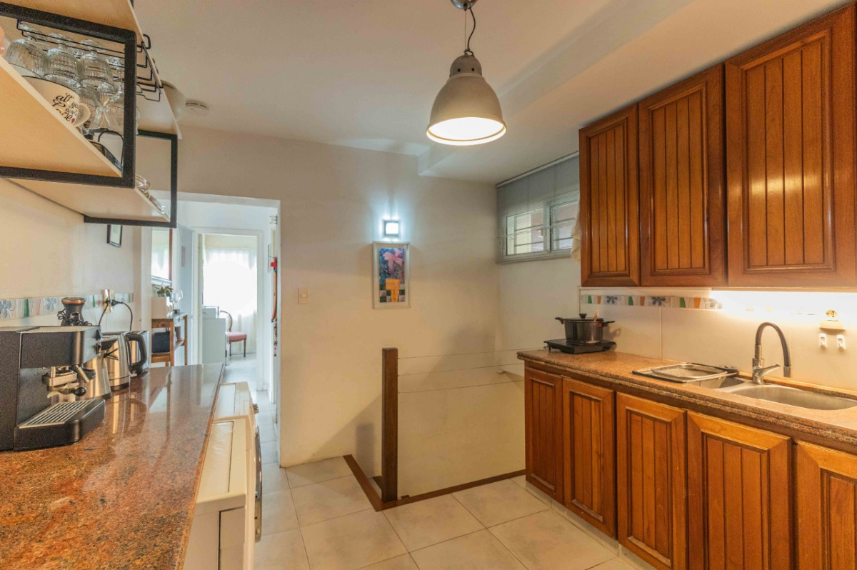 Casa en alquiler de 5 dormitorios c/ cochera en Carrasco · Foto 6