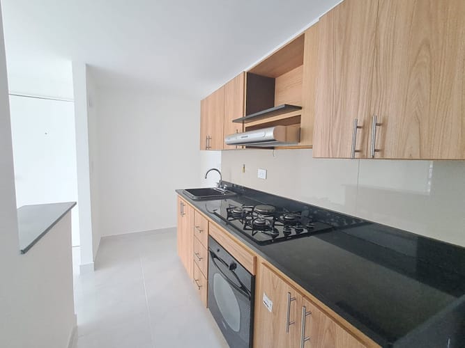 Apartamento de 3 alcobas en arriendo en Castropol, Medellín, 46 m² · foto 2 de 19