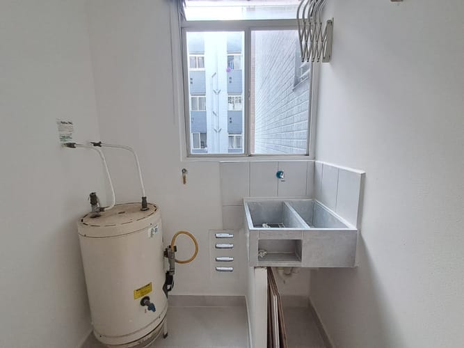 Apartamento de 3 alcobas en arriendo en Castropol, Medellín, 46 m² · foto 6 de 19