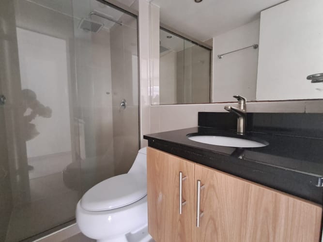 Apartamento de 3 alcobas en arriendo en Castropol, Medellín, 46 m² · foto 9 de 19