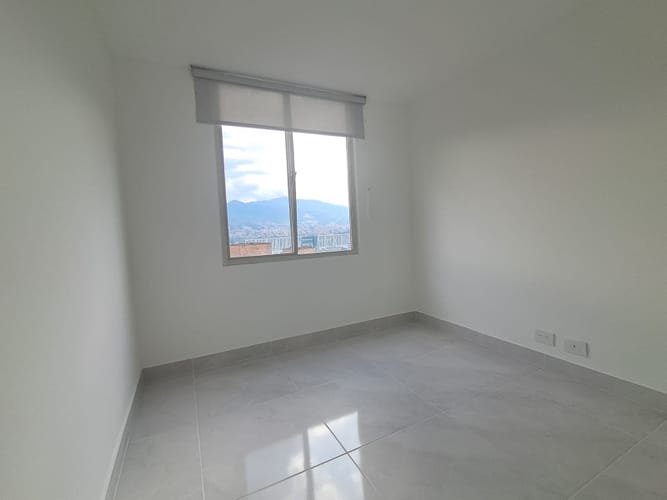 Apartamento de 3 alcobas en arriendo en Castropol, Medellín, 46 m² · foto 10 de 19