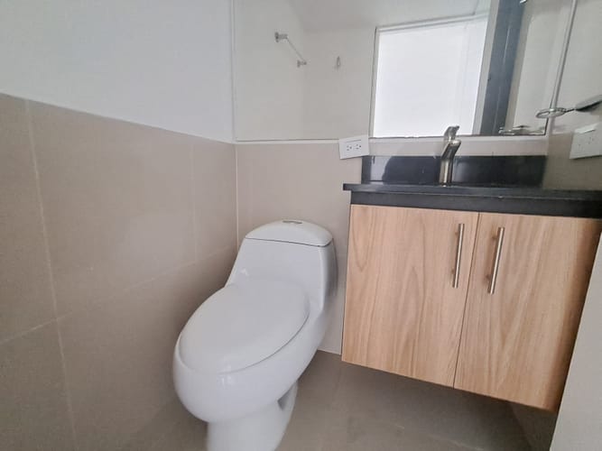 Apartamento de 3 alcobas en arriendo en Castropol, Medellín, 46 m² · foto 18 de 19