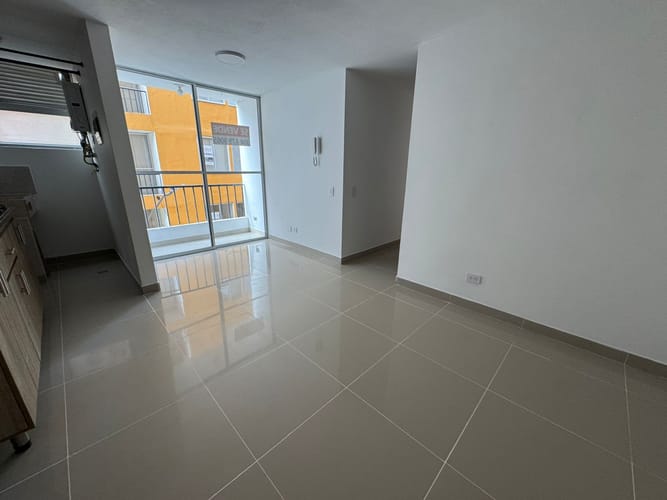 Apartamento de 3 alcobas en venta en El Carmen De Viboral, El Carmen de Viboral, 51 m² · foto 3 de 11