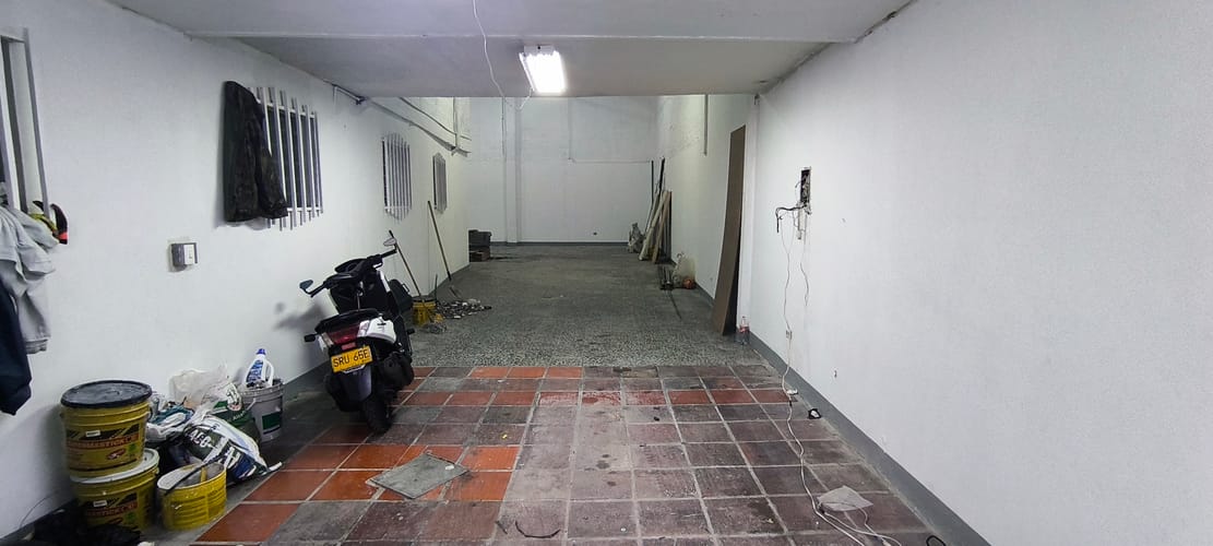 Bodega en arriendo en Conquistadores, Medellín, 175 m² · foto 6 de 12