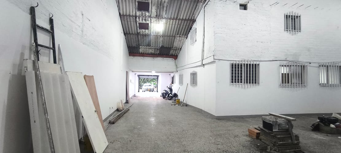 Bodega en arriendo en Conquistadores, Medellín, 175 m² · foto 10 de 12