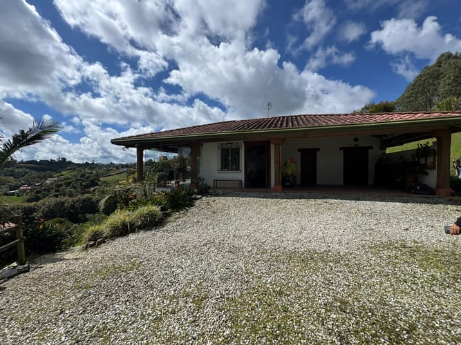 Finca en venta en Cascajo Abajo, Marinilla, 275 m² · foto 2 de 24