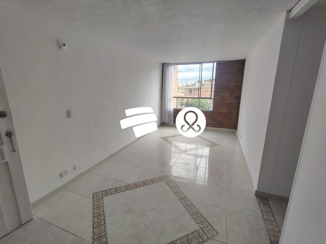 Apartamento de 3 alcobas en venta en Julio Rincon Et. I, Soacha, 52 m² · foto 2 de 16