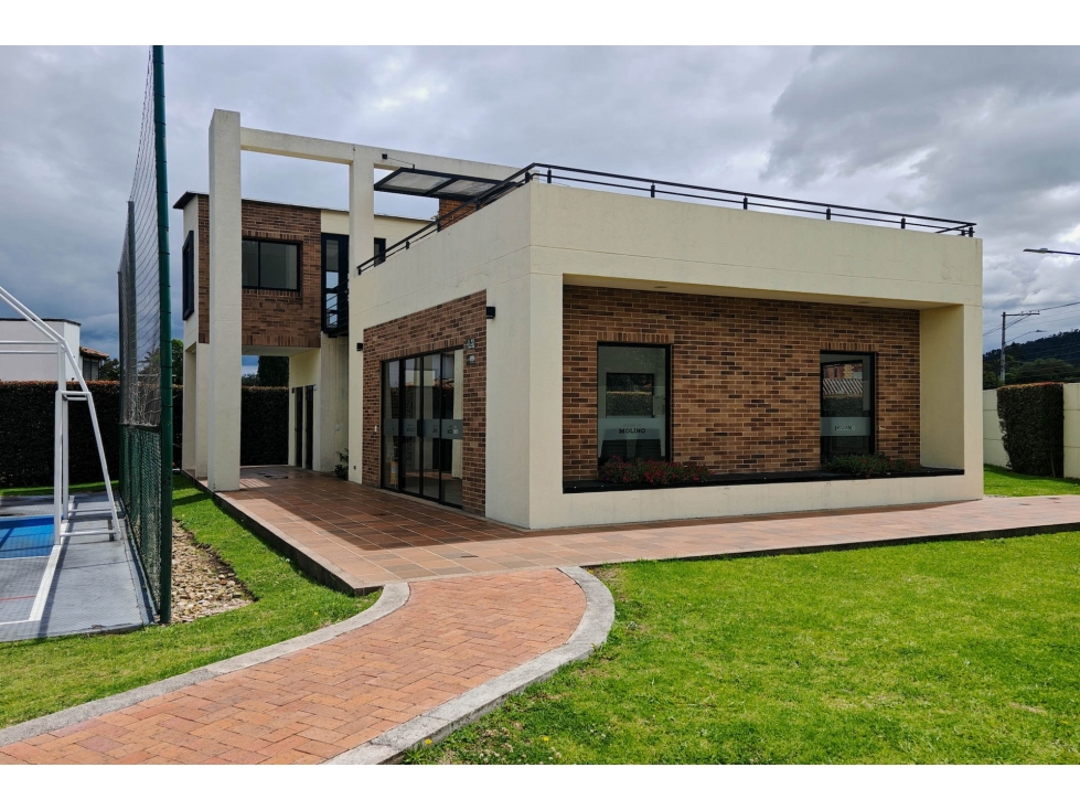 Casa en venta en La Estacion, Cajicá · foto 2 de 19