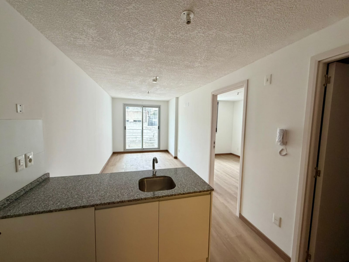 Alquiler 1 dormitorio a estrenar piso 2 - Tres Cruces · Foto 11