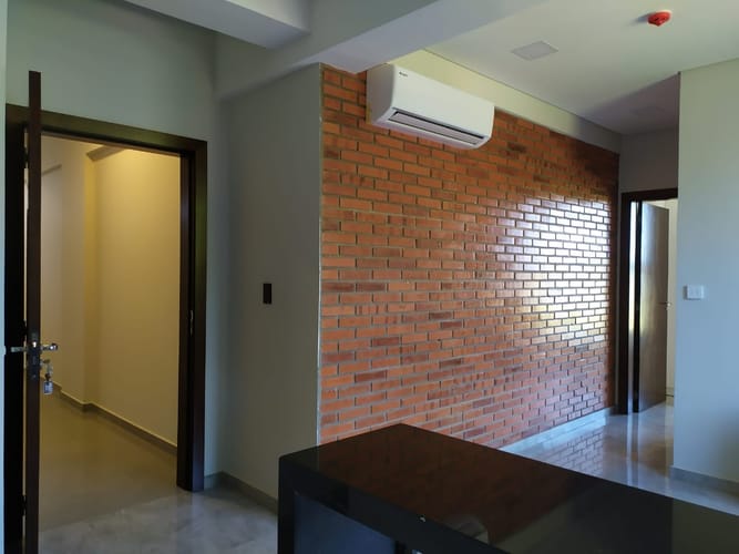 VENDO DEPARTAMENTO DE UN DORMITORIO CON BALCON EDIFICIO GONNET / RENTA ASEGURADA - foto 2