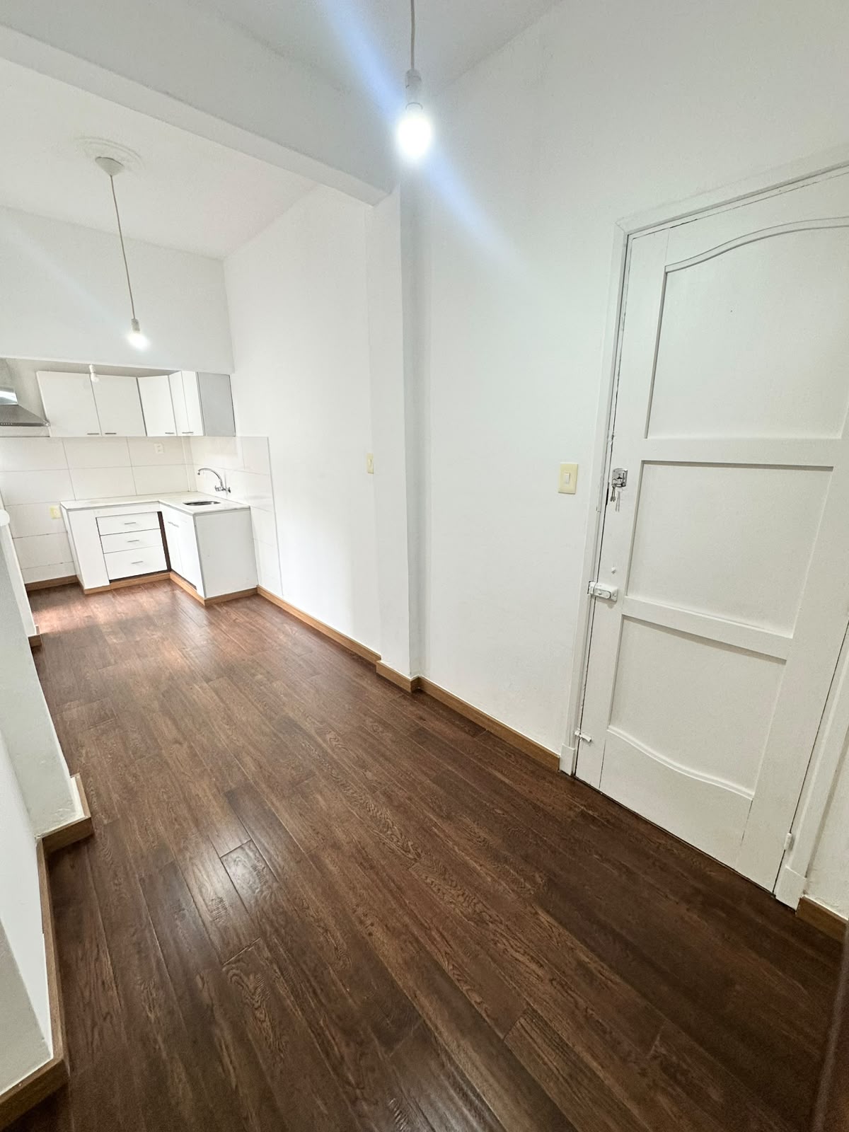 ALQUILER POCITOS RECICLADO: 2 Dorm Patio · Foto 10