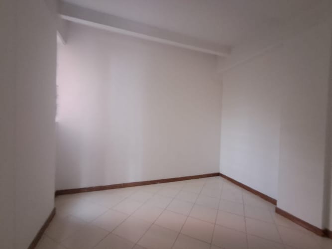 Apartamento de 4 alcobas en venta en Loma De Los Bernal, Medellín, 92 m² · foto 5 de 24