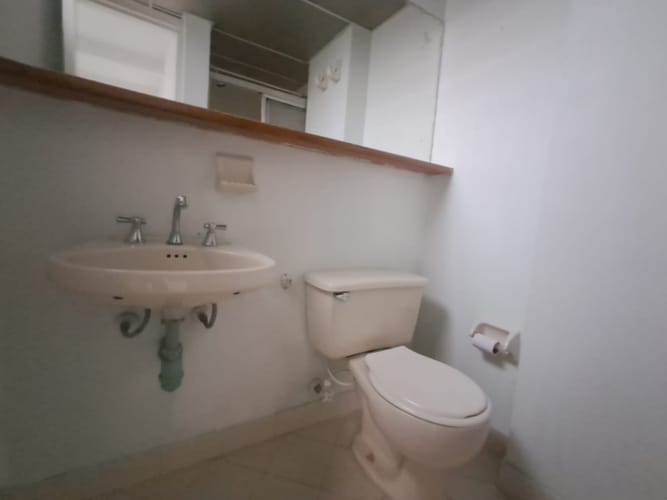 Apartamento de 4 alcobas en venta en Loma De Los Bernal, Medellín, 92 m² · foto 11 de 24
