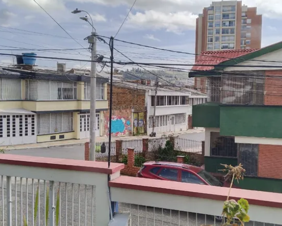 Casa de 5 alcobas en venta en Tunja, Tunja, 305 m² · foto 8 de 17